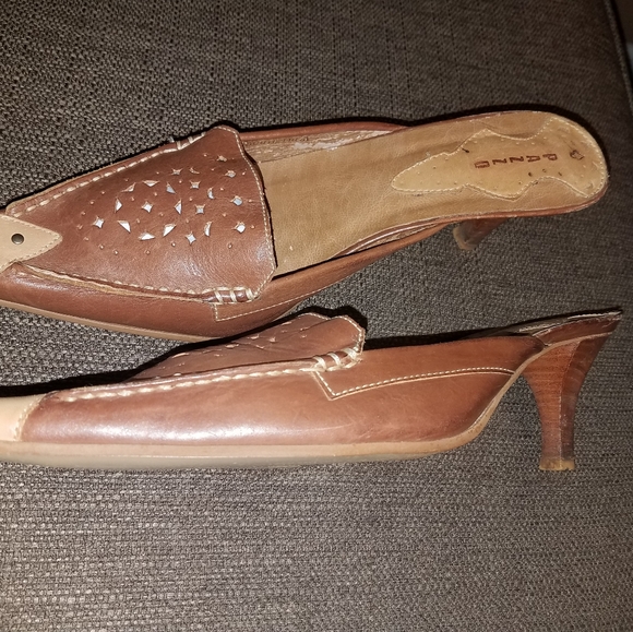 Shoes - Picture 6 of 7